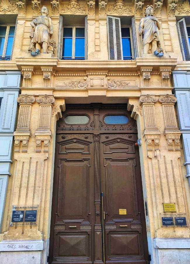 Appartemment Rue De La Republique, Joli Et Moderne Au Coeur Du Centre مارسيليا المظهر الخارجي الصورة